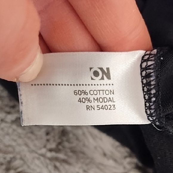 Old Navy Women's Black Short Sleeve Top - Picture 7 of 8